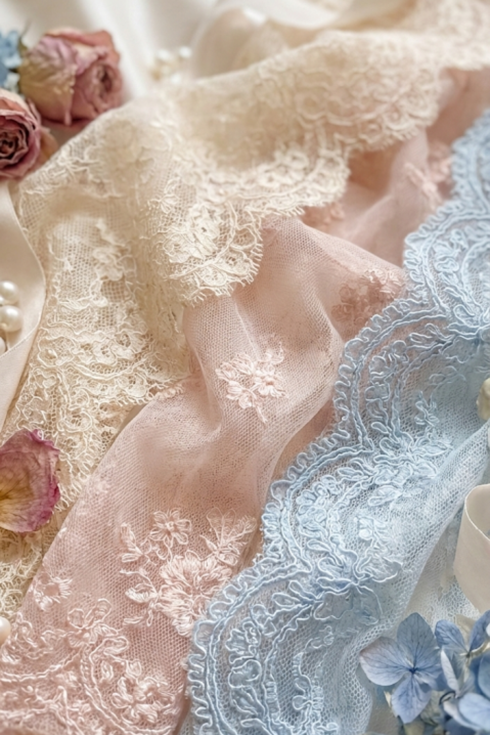 lace fashion trend 2026 romantic outfit